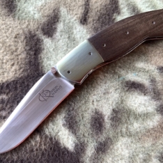 Ken Onion Custom “Tsunami” With Pouch Very Nice